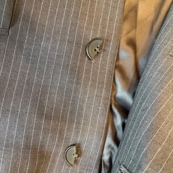 Club Monaco Suit | Grey and blue pinstripe suit | Blazer Size 2 | Pants Size 4 - Picture 6 of 16
